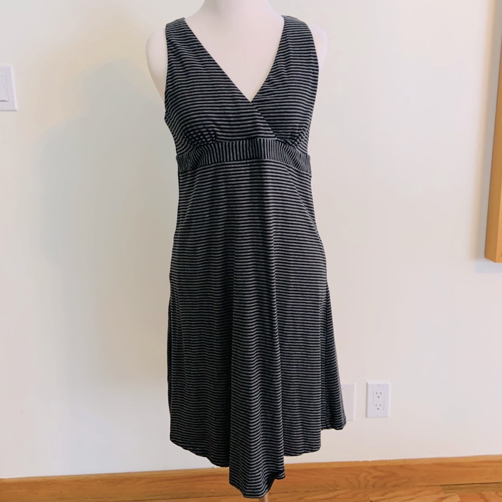 Gilligan and Omally knit dress